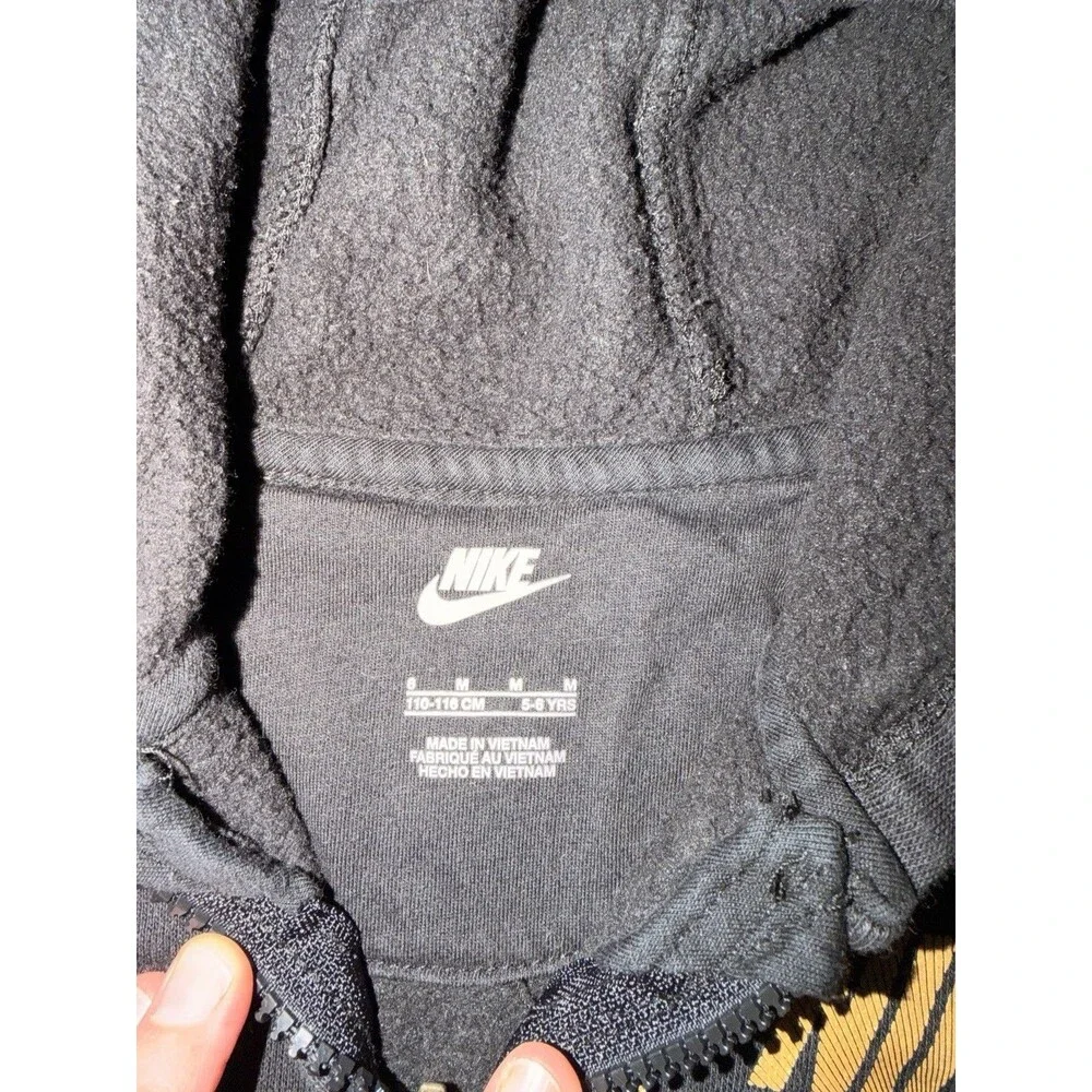 Nike Hoodie Size Kids Boys Girls Size Medium 5-6 “Black & Gold Edition”